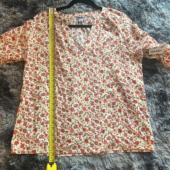 Old Navy Long Sleeve Floral Top‎ - Picture 10 of 12